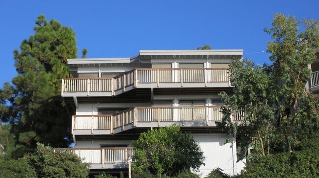 property at 2985 Juniper Ave