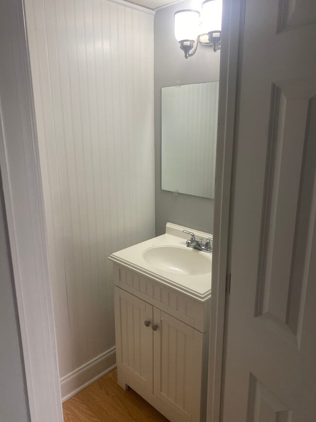 305 Village Walk