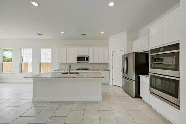 property at 165 Horseshoe Cove