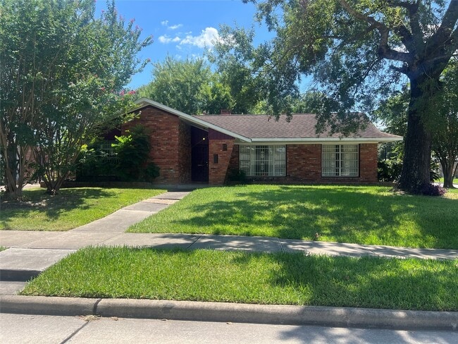 3715 Latma Dr in Houston, TX - Building Photo - Building Photo