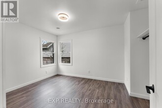 23 Sandown St in St Catharines, ON - Building Photo - Building Photo