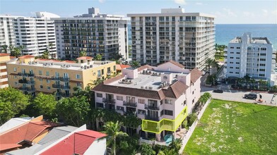 8816 Collins Ave in Surfside, FL - Building Photo - Building Photo