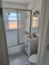 10930 Charnock Rd in Los Angeles, CA - Building Photo - Building Photo