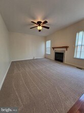 20939 Calais Terrace in Ashburn, VA - Building Photo - Building Photo