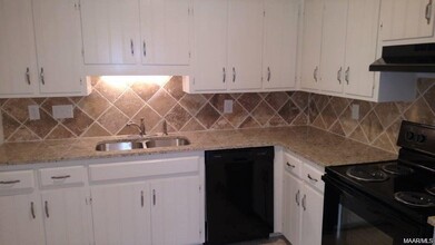3301 Hillcrest Ln in Montgomery, AL - Building Photo - Building Photo