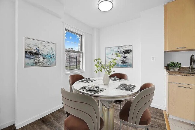 630 Lenox Avenue in New York, NY - Foto de edificio - Building Photo