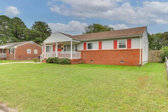 1011 Robinson Rd in Portsmouth, VA - Building Photo - Building Photo