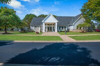 Whispering Lakes Apartments photo'