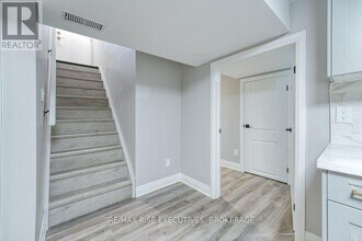 1344 Waverley Crescent in Kingston, ON - Building Photo - Building Photo