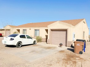 MONTEZUMA DUPLEX in Eloy, AZ - Building Photo - Other