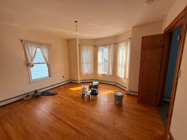 54 Rossmore Rd, Unit 2