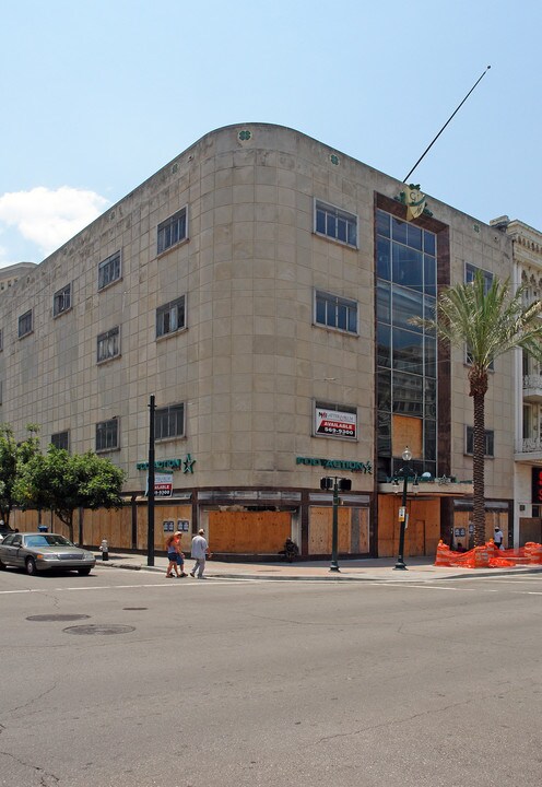 800 Canal St in New Orleans, LA - Building Photo