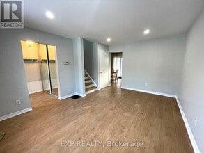 184 Hollyberry Trail in Toronto, ON - Building Photo - Building Photo