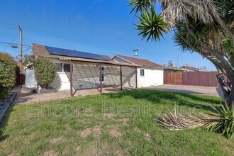 6135 Chadwick Ave in San Diego, CA - Building Photo - Building Photo