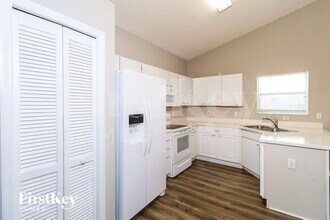 1237 Cheb Pl NW in Palm Bay, FL - Building Photo - Building Photo