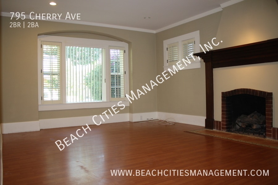 795 Cherry Ave in Long Beach, CA - Building Photo