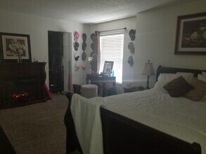 3334 S Ammons Street, Unit 205 in Lakewood, CO - Building Photo - Building Photo