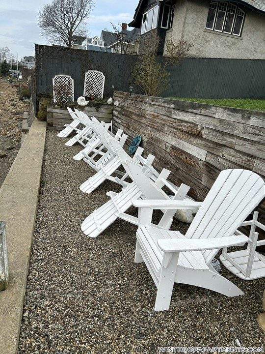 115 Washington Ave in Winthrop, MA - Foto de edificio