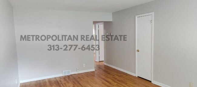 9018 Beatrice in Livonia, MI - Building Photo - Building Photo