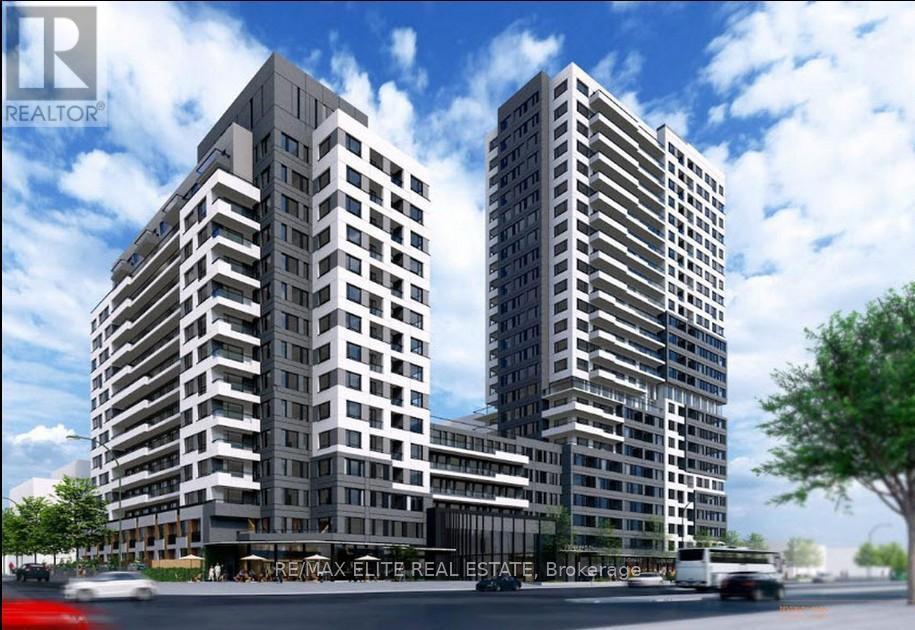 7950-7950 Bathurst St in Vaughan, ON - Building Photo