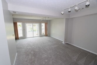 482 Madeira Ct in Cincinnati, OH - Foto de edificio - Building Photo