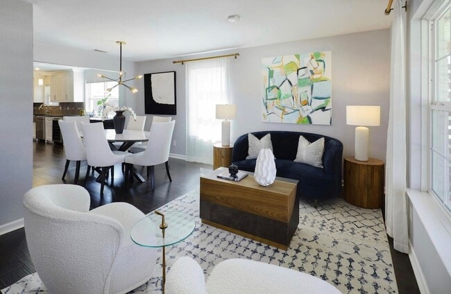 property at 10282 Vinemont St