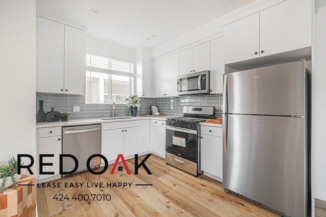 6752 Ben Ave in Los Angeles, CA - Building Photo - Building Photo
