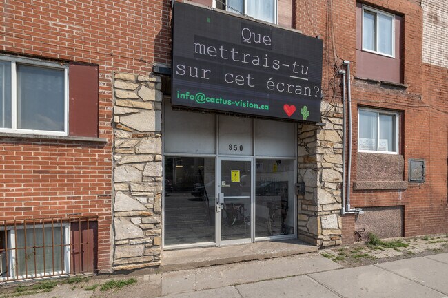 850 Crémazie Boul O in Montréal, QC - Building Photo - Building Photo
