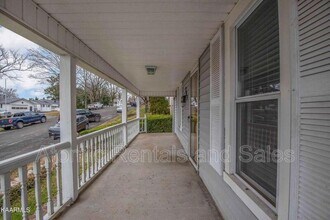 703 W 2nd Ave in Lenoir City, TN - Building Photo - Building Photo