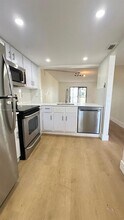 901 NE 209th Terrace in Miami, FL - Building Photo - Building Photo