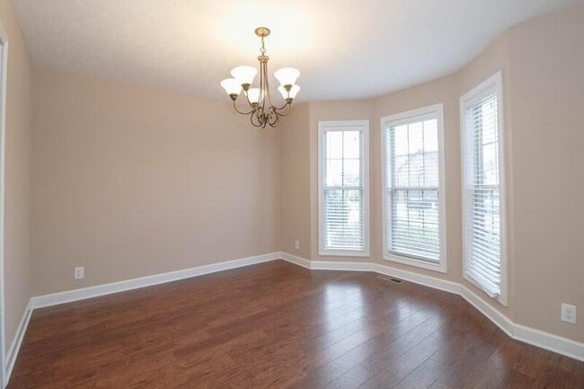 1353 Chinook Cir in Clarksville, TN - Building Photo - Building Photo