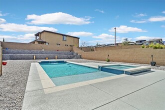 921 Cirrus Cloud Ave in Las Vegas, NV - Building Photo - Building Photo