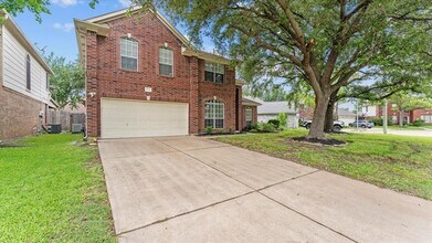 9722 Therrell Dr in Houston, TX - Foto de edificio - Building Photo