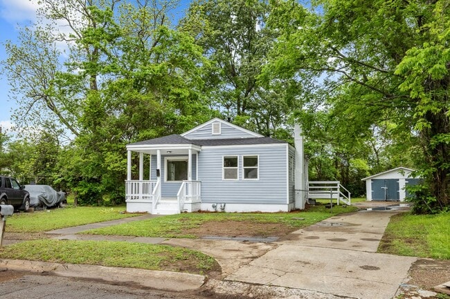 728 39th Pl in Fairfield, AL - Building Photo - Building Photo