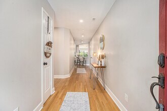 618 Bay Oaks Dr in Kemah, TX - Building Photo - Building Photo