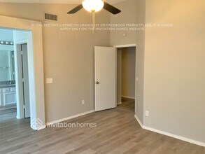 7358 E Nopal Ave in Mesa, AZ - Foto de edificio - Building Photo