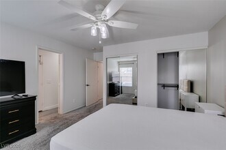 6341 W Haleh Ave in Las Vegas, NV - Building Photo - Building Photo