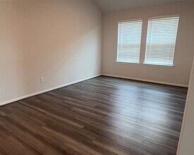 2450 Goddard Grn Dr in Arcola, TX - Building Photo - Building Photo