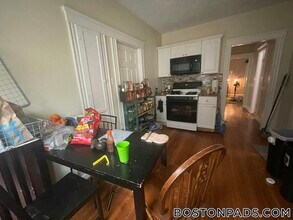 30 Hatherly Rd in Boston, MA - Building Photo - Building Photo