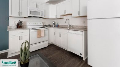 222 E Saratoga St in Baltimore, MD - Building Photo - Building Photo