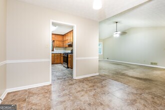 145 Cowan Dr in Stockbridge, GA - Building Photo - Building Photo