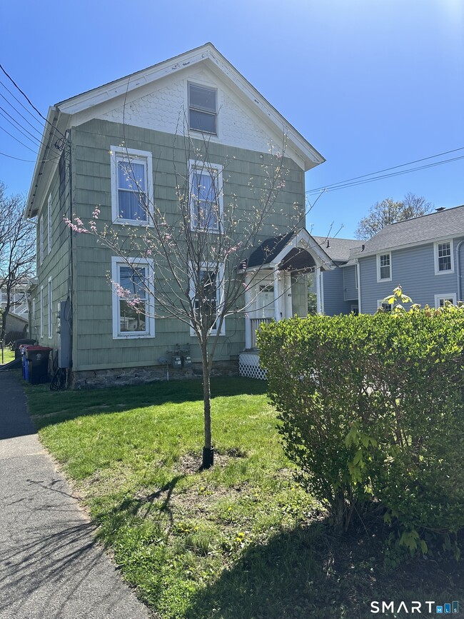 42 1st St in Norwalk, CT - Building Photo - Building Photo
