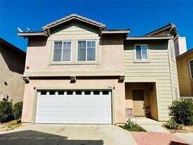 870 W Colorado Blvd in Monrovia, CA - Building Photo