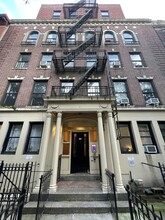 372 Saint Johns Pl in Brooklyn, NY - Building Photo - Building Photo