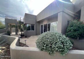 5829 E Agave Pl in Carefree, AZ - Building Photo