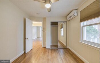 1509 N Rhodes St in Arlington, VA - Building Photo - Building Photo