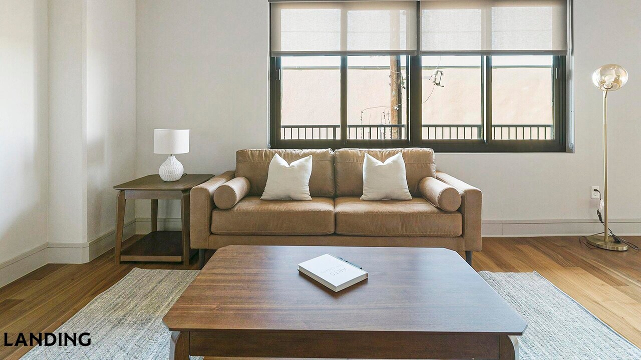 1414 Wood Hollow Dr, Unit 326 in Houston, TX - Building Photo