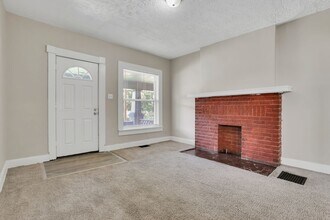 498-500-500 N Champion Ave in Columbus, OH - Building Photo - Building Photo