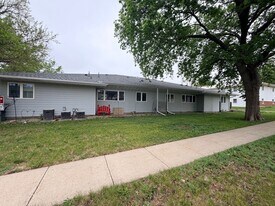 431 Dakota St in Akron, IA - Building Photo