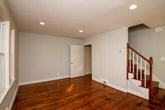 2713 South Veitch Street in Arlington, VA - Foto de edificio - Building Photo